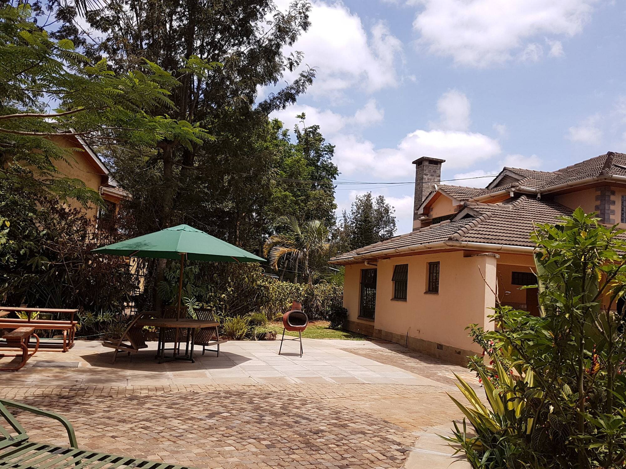 Spurwing Guest House Nairobi Exterior photo